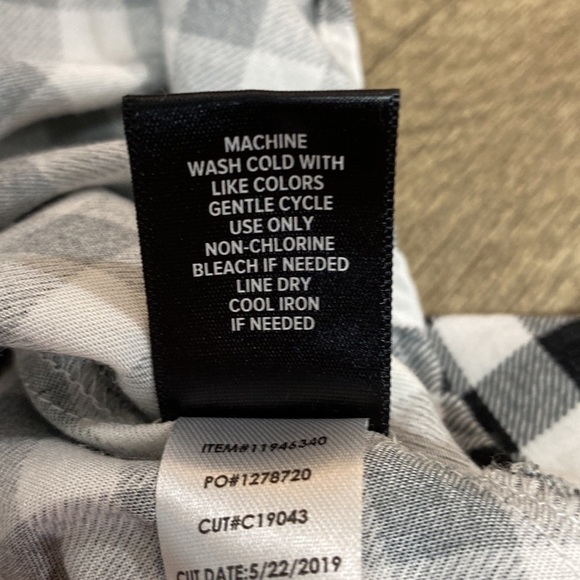 Torrid plaid top - Picture 8 of 8